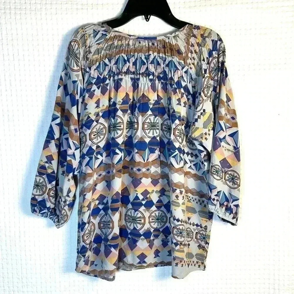 Tucker Size M Silk Multicolor Geo Print 3/4 Bishop Sleeve Button Up Blouse Top - Picture 2 of 11